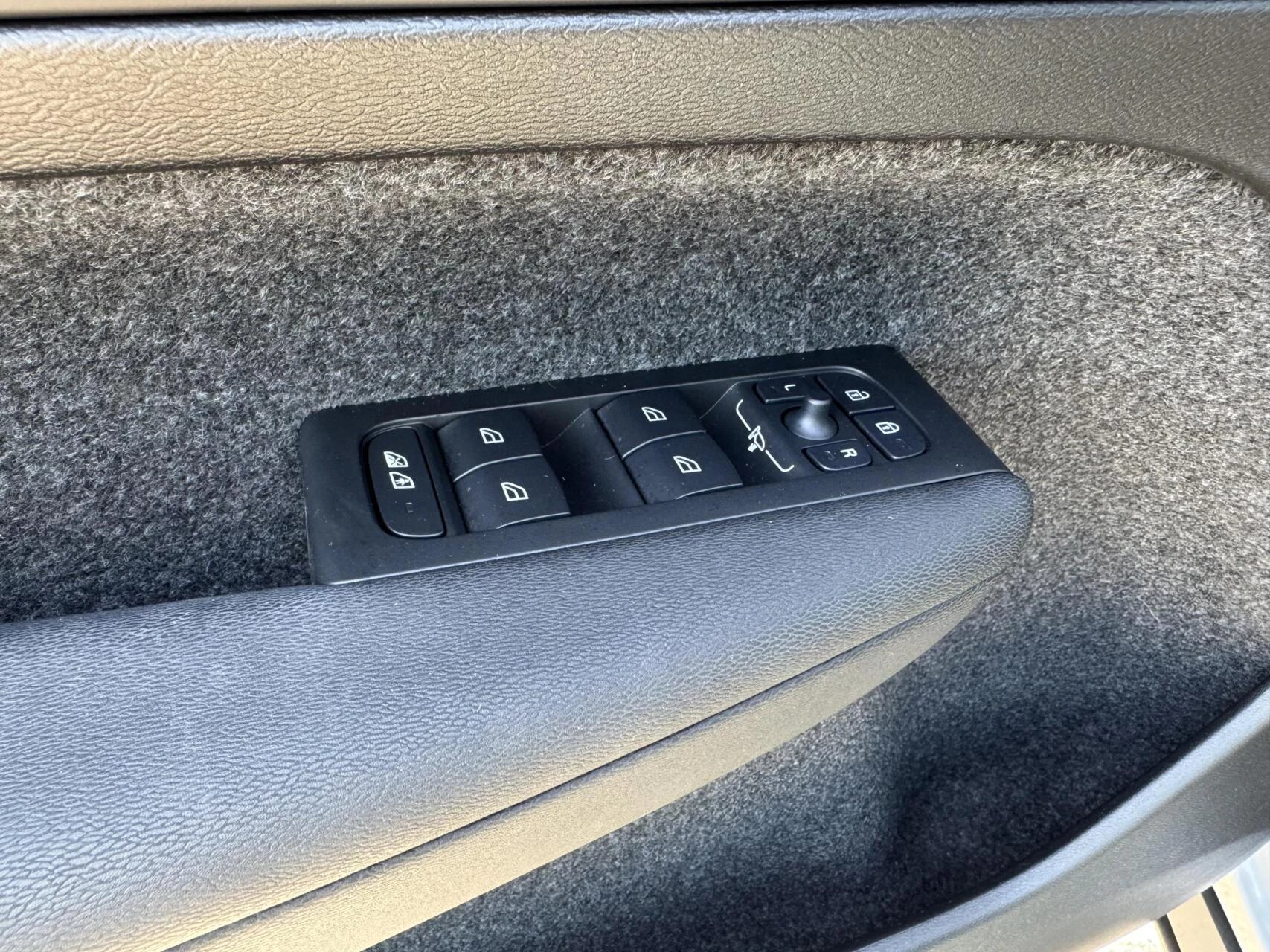 Hoofdafbeelding Volvo EX40
