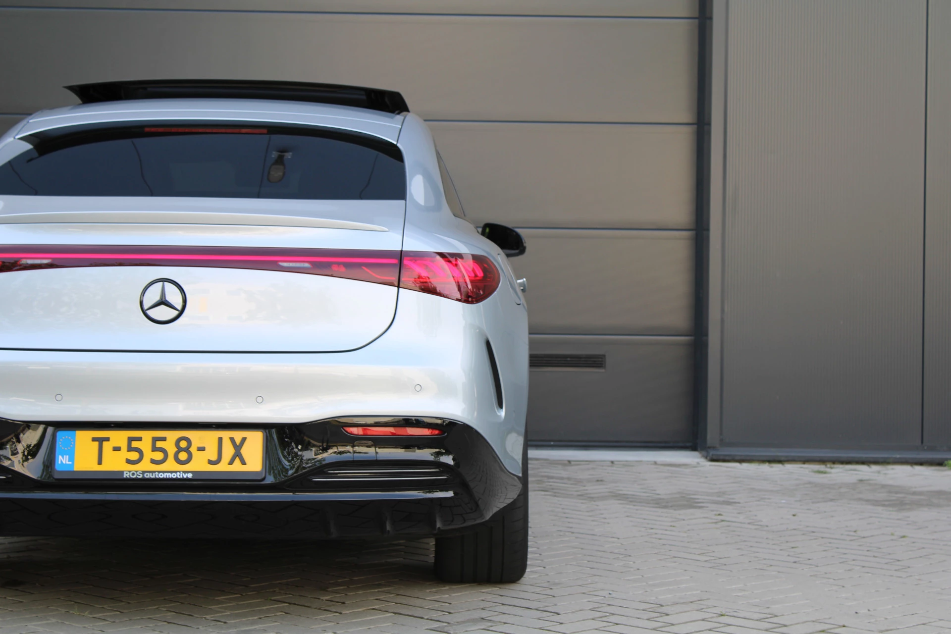 Hoofdafbeelding Mercedes-Benz EQS