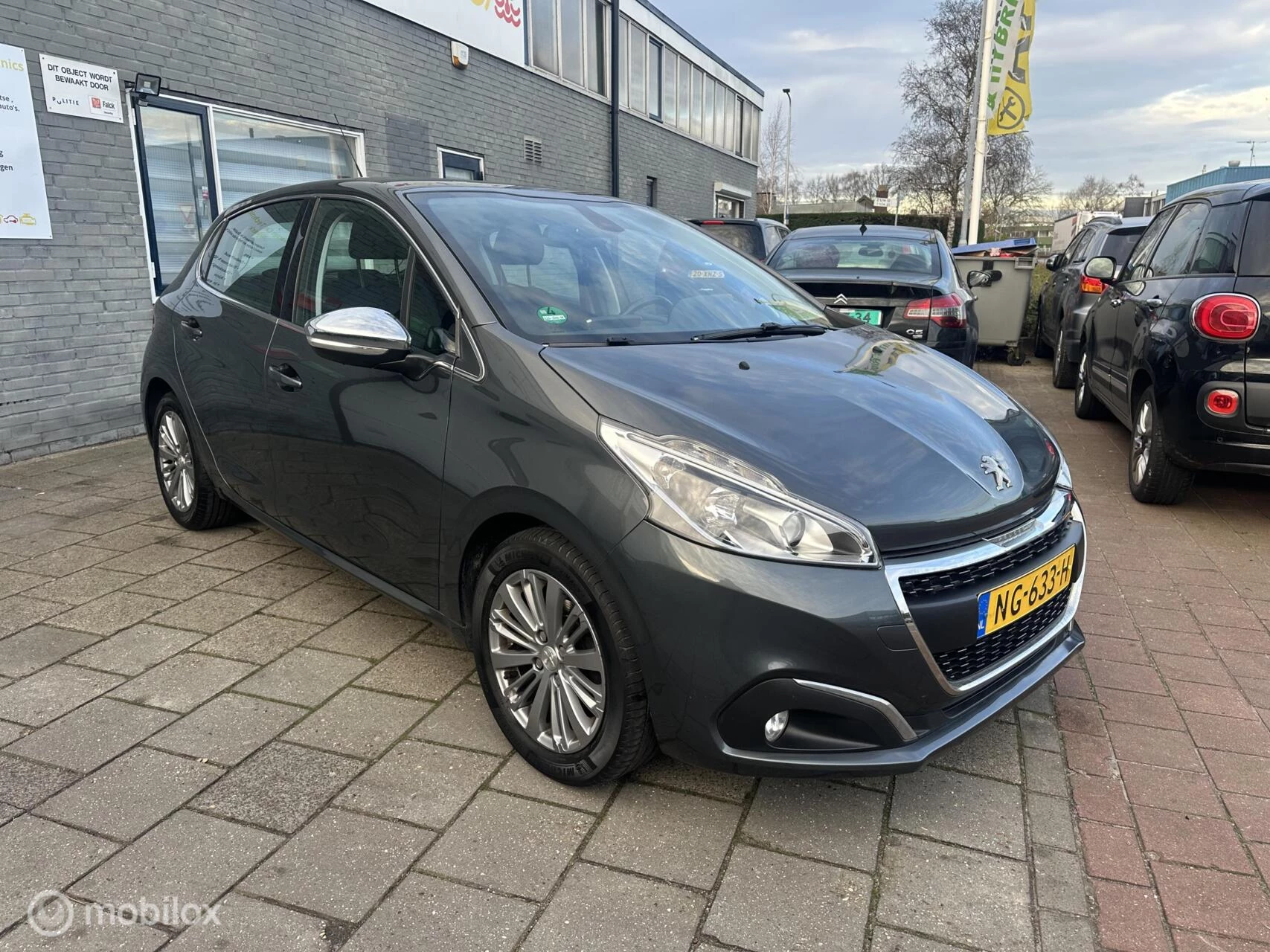 Hoofdafbeelding Peugeot 208