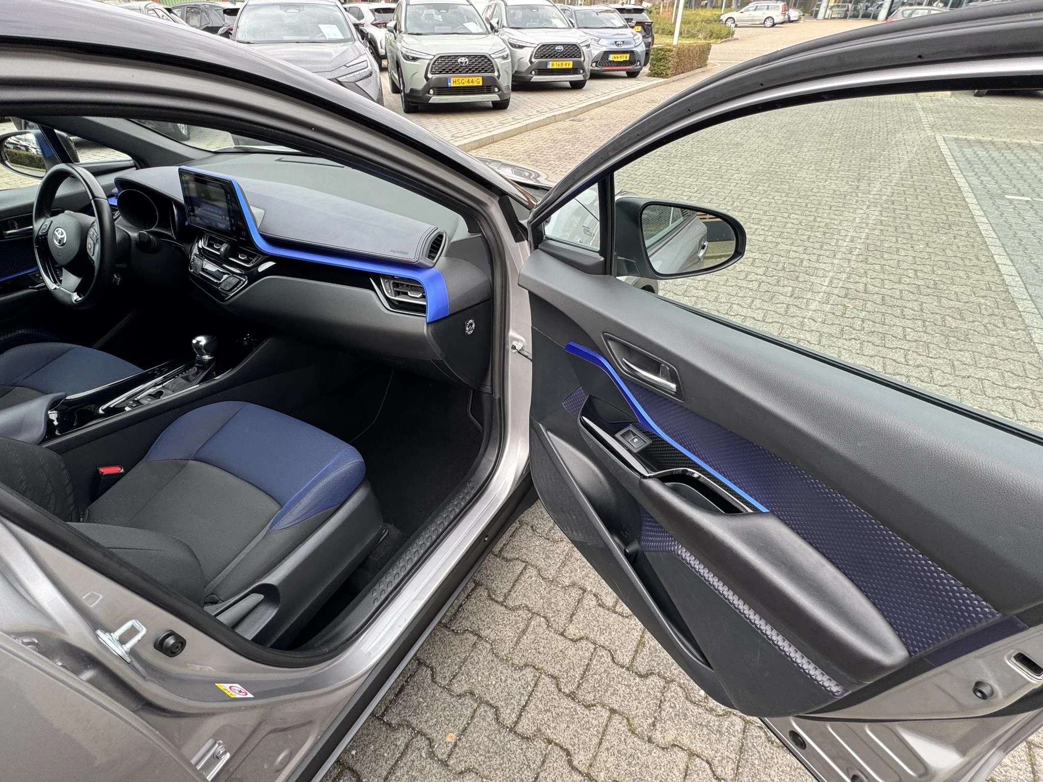 Hoofdafbeelding Toyota C-HR