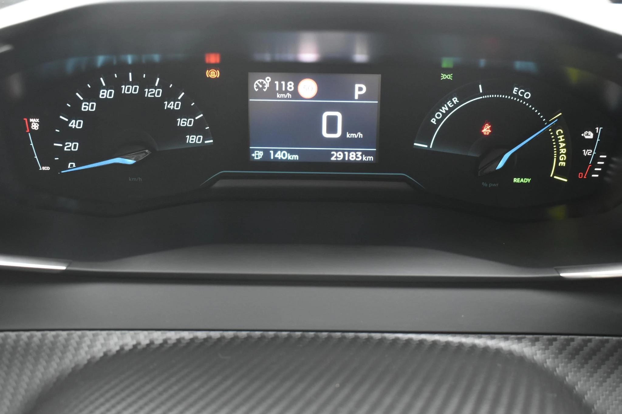 Hoofdafbeelding Peugeot e-208