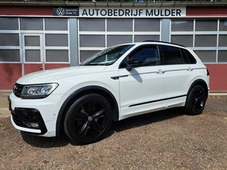 Volkswagen Tiguan 1.5 TSI 150 Pk ACT R-Line Black Edition Pano Virtual Alcantara