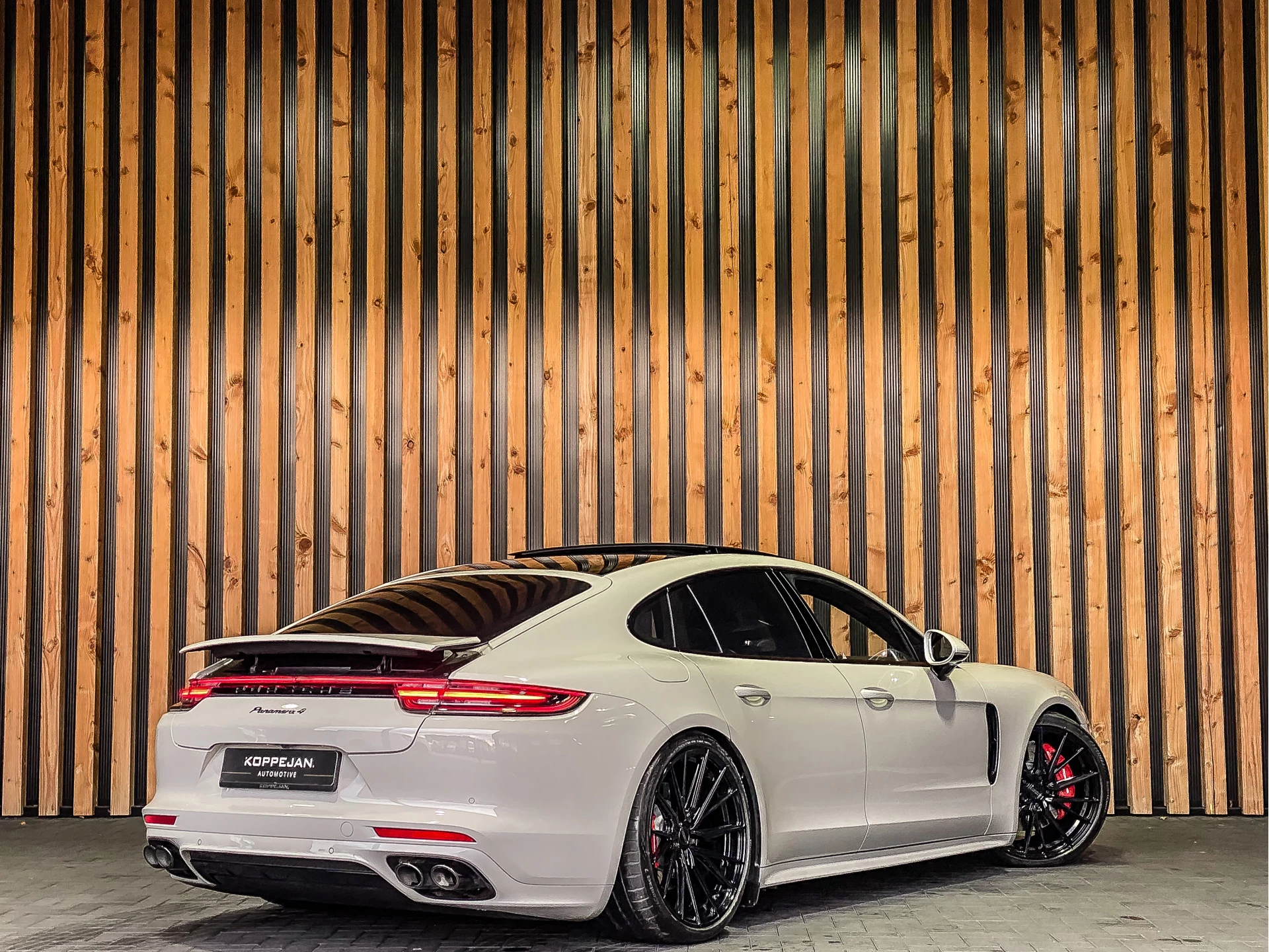 Hoofdafbeelding Porsche Panamera