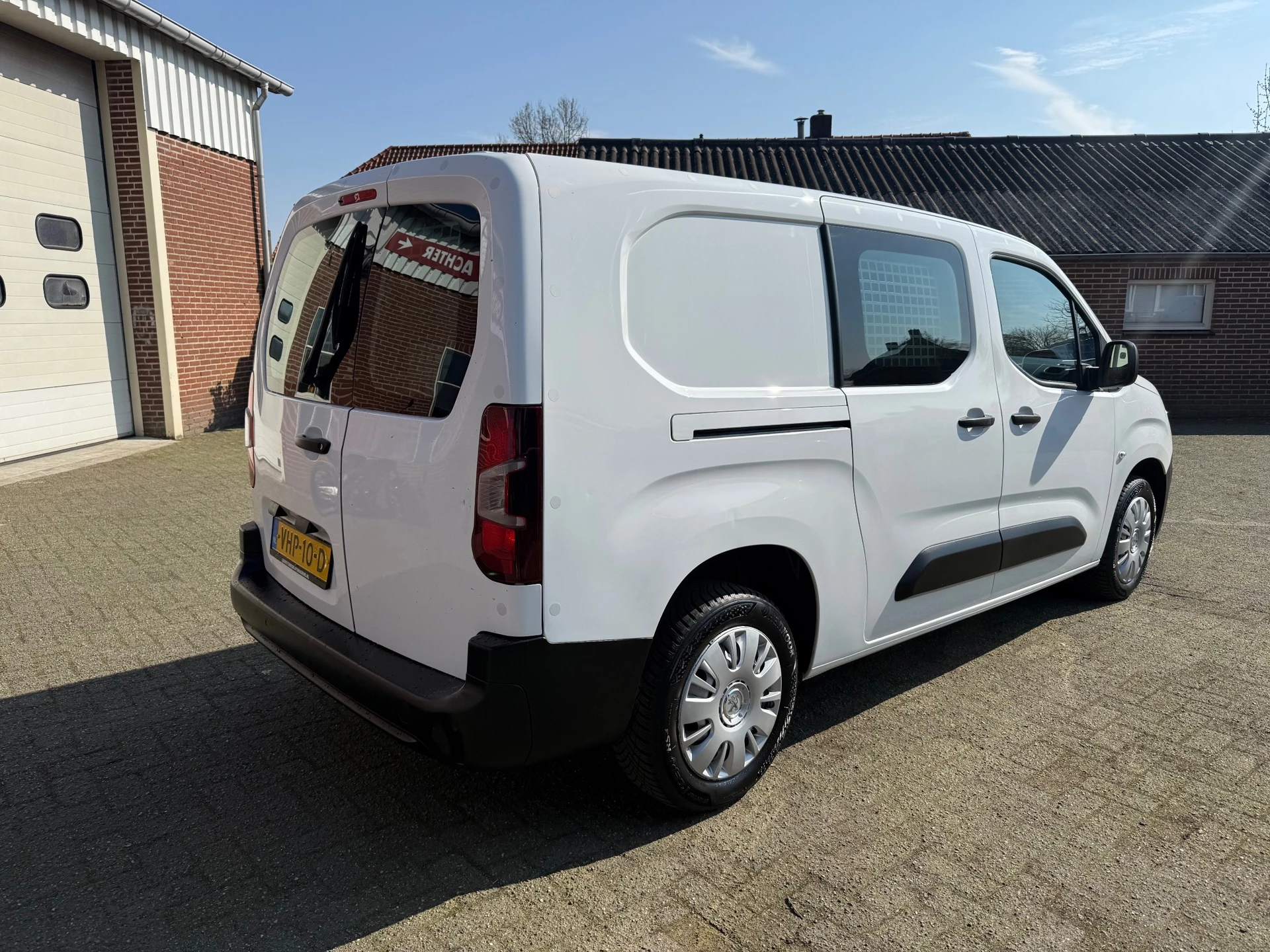 Hoofdafbeelding Peugeot Partner