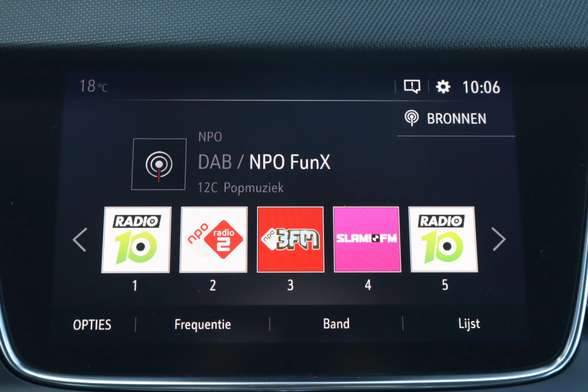 Hoofdafbeelding Opel Crossland X
