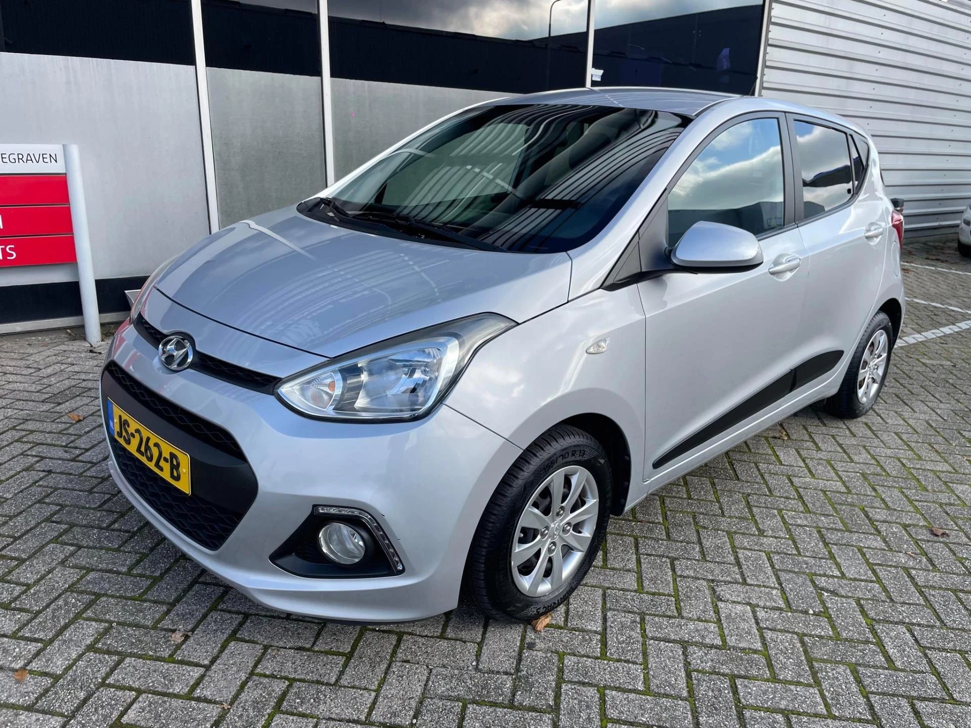 Hoofdafbeelding Hyundai i10