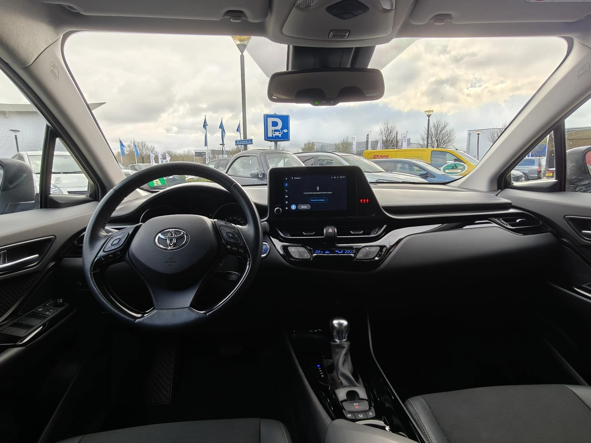 Hoofdafbeelding Toyota C-HR