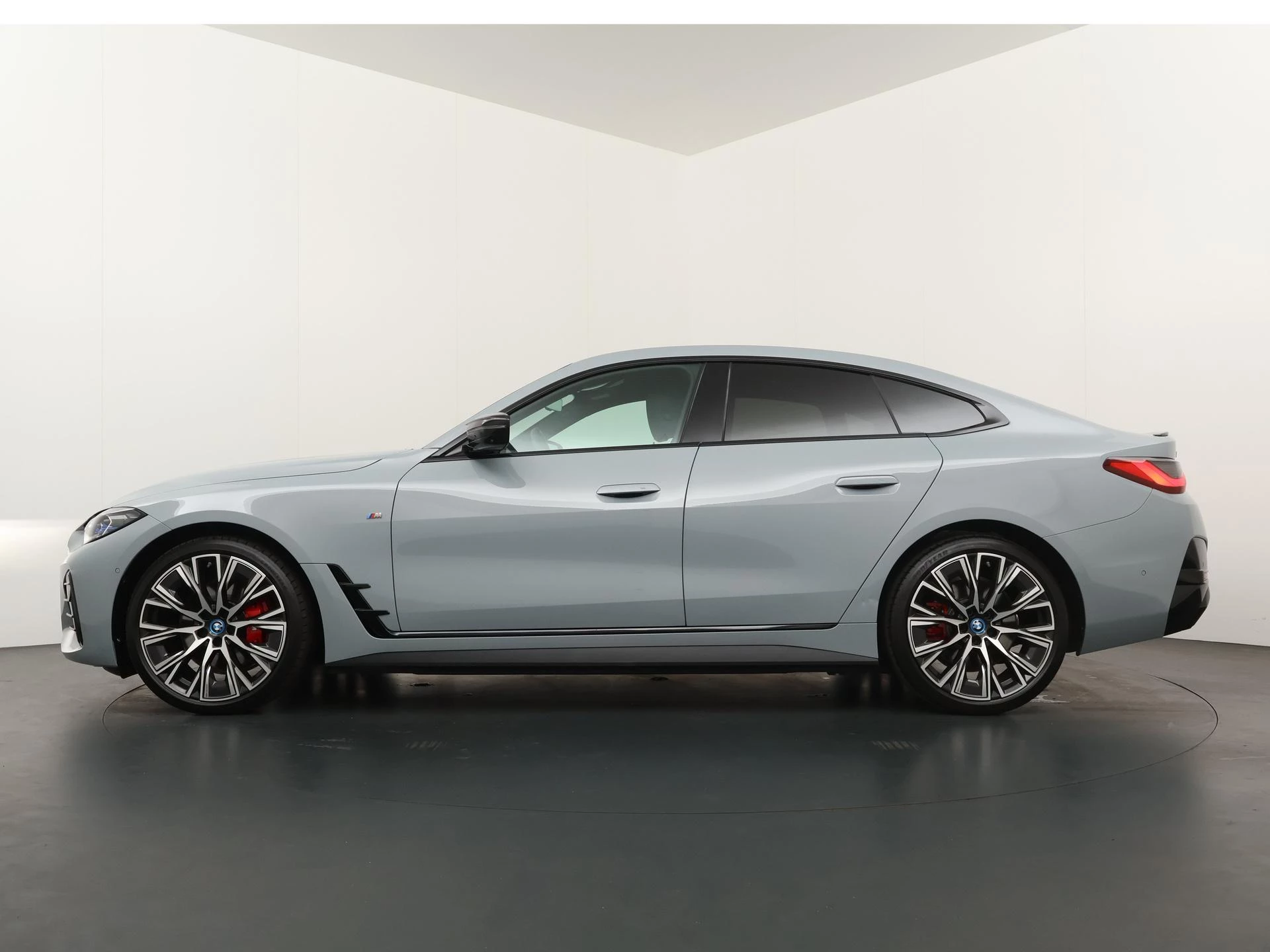 Hoofdafbeelding BMW i4