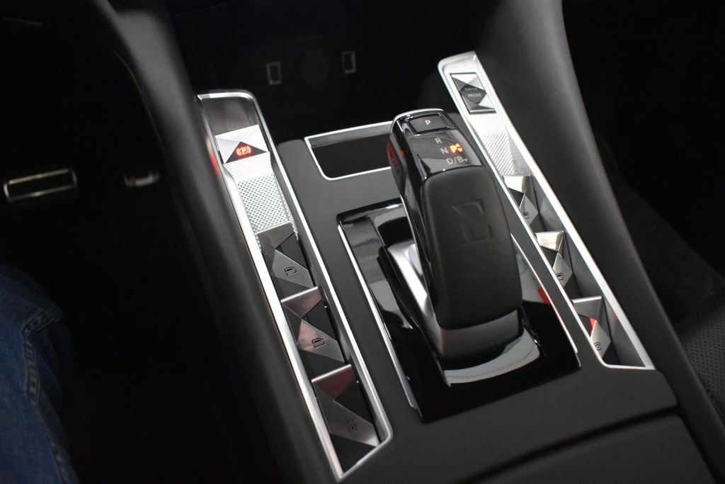 Hoofdafbeelding DS DS 9