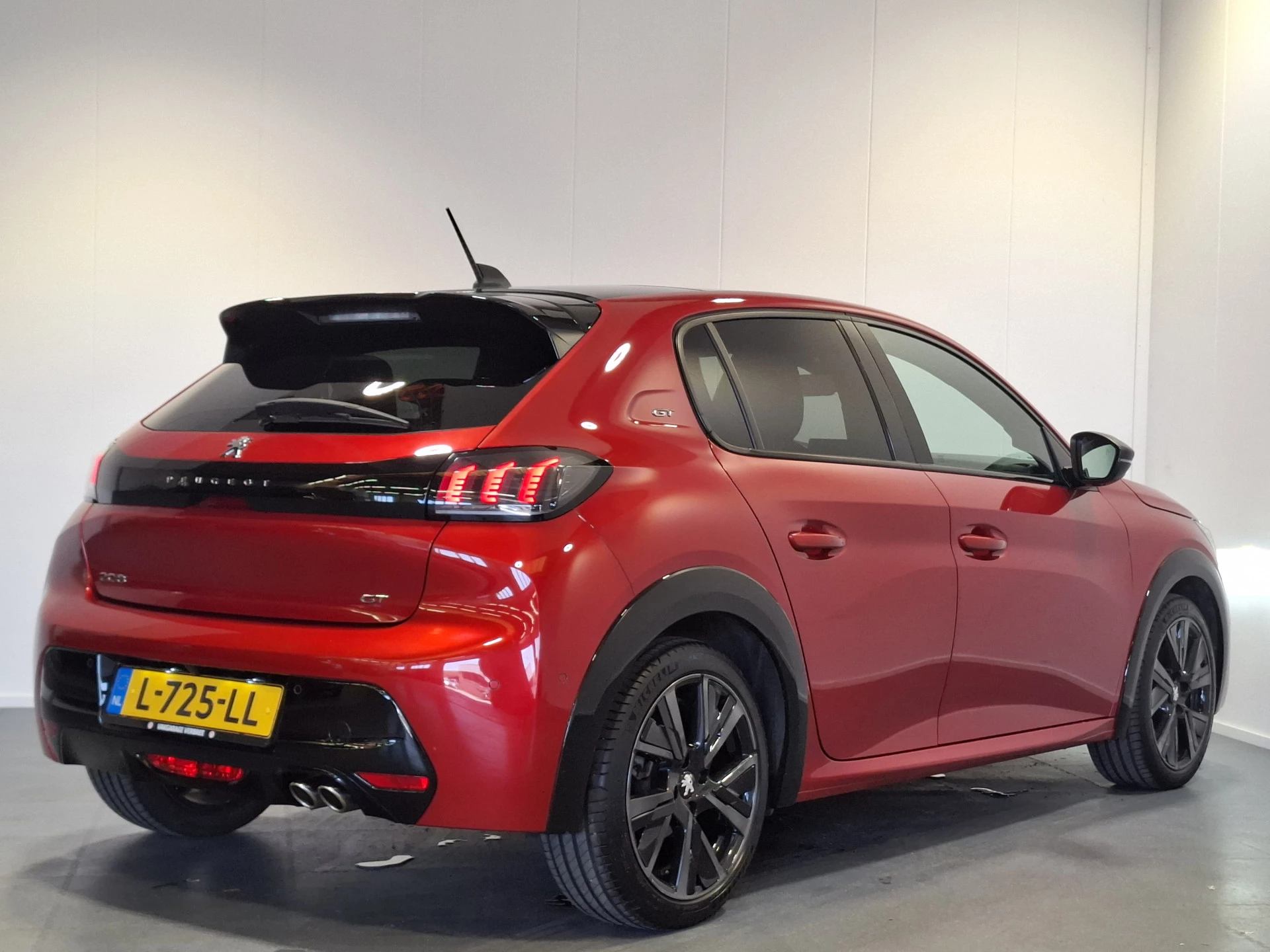 Hoofdafbeelding Peugeot 208