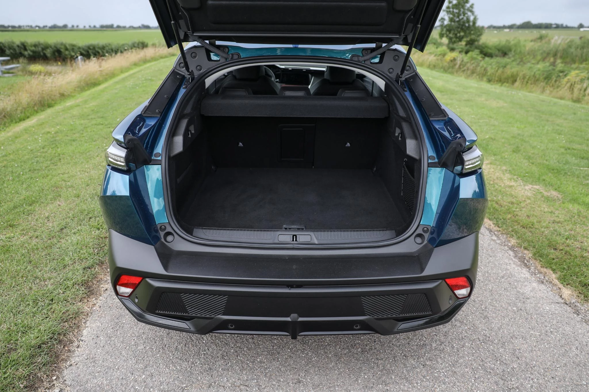 Hoofdafbeelding Peugeot 408