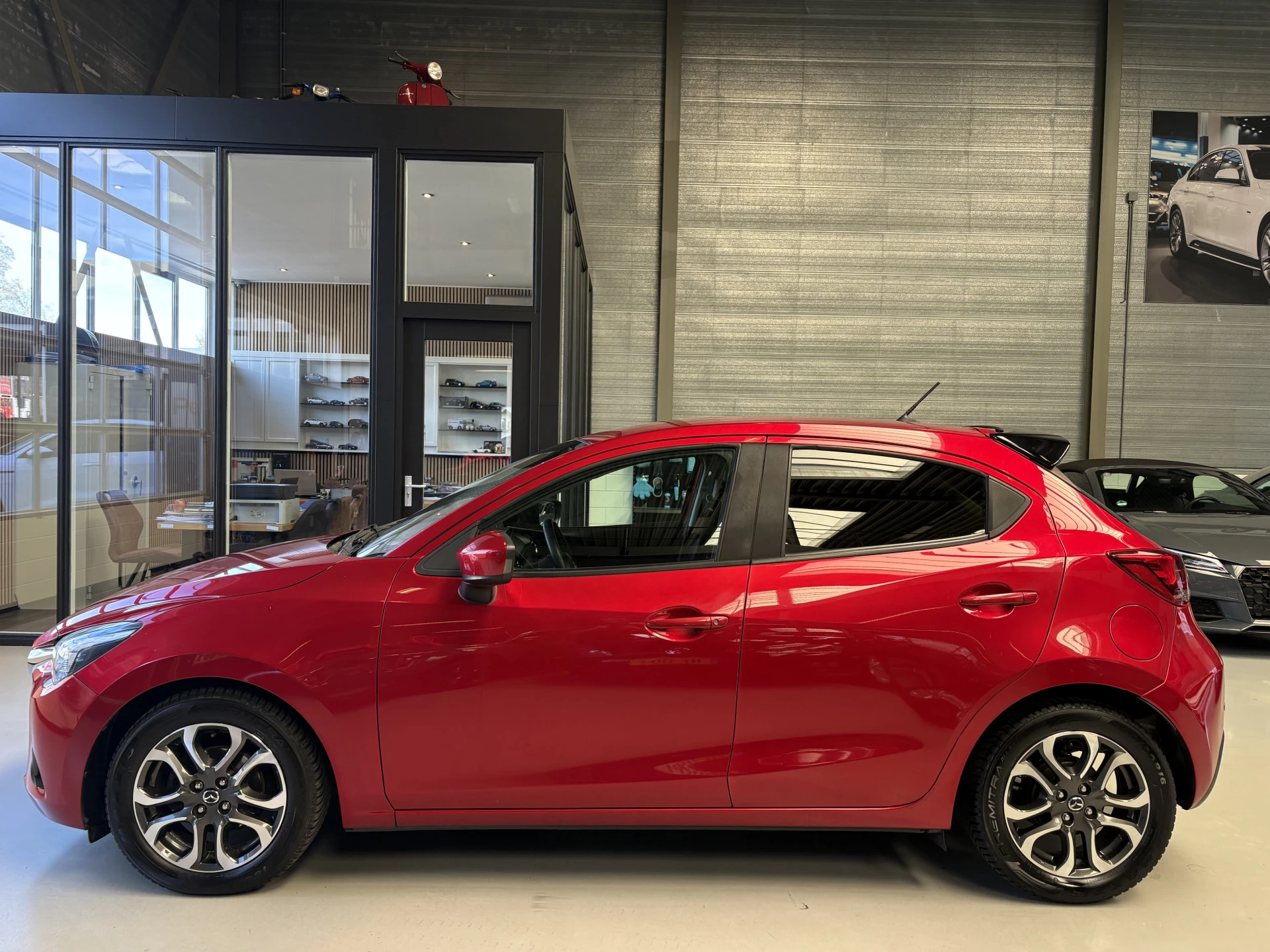 Hoofdafbeelding Mazda 2