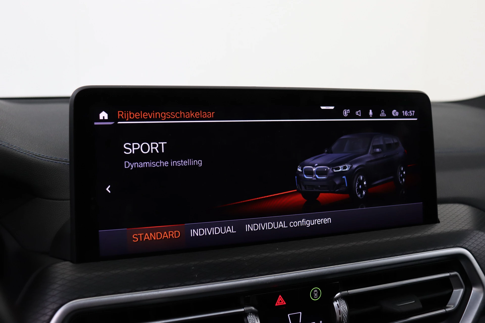 Hoofdafbeelding BMW iX3