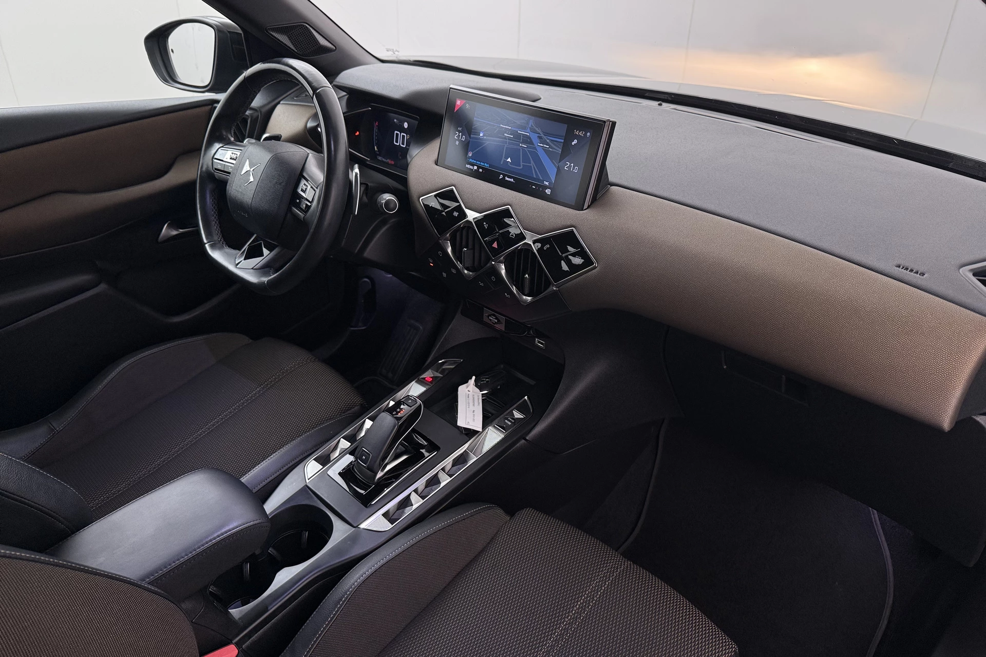 Hoofdafbeelding DS DS 3