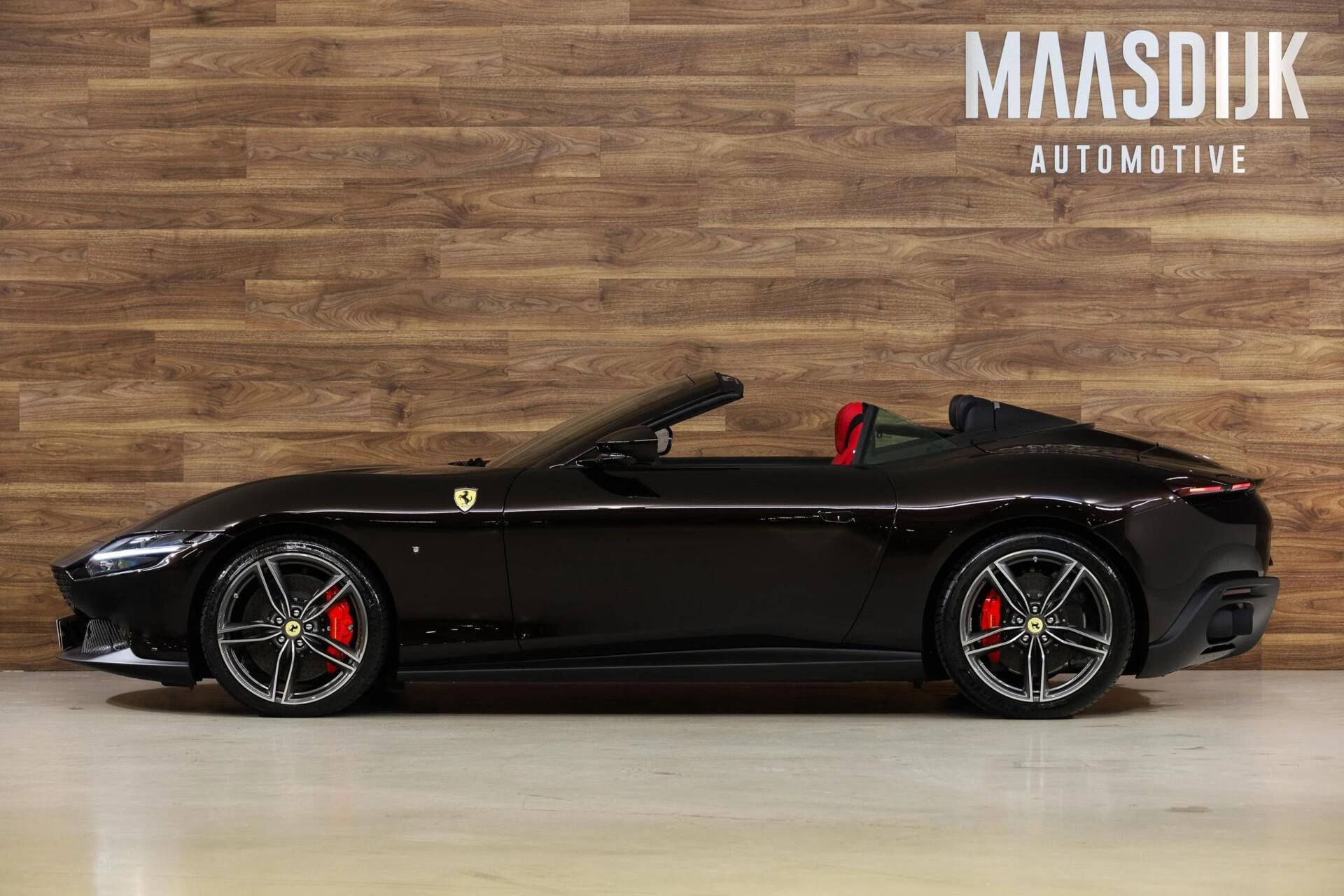 Hoofdafbeelding Ferrari Roma