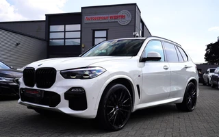 BMW X5 XDrive40i High Executive | HuD | Panorama | Luxe Leder | Camera | BMW LED | Sfeerverlichting | Stoelverwarming | Smart Key