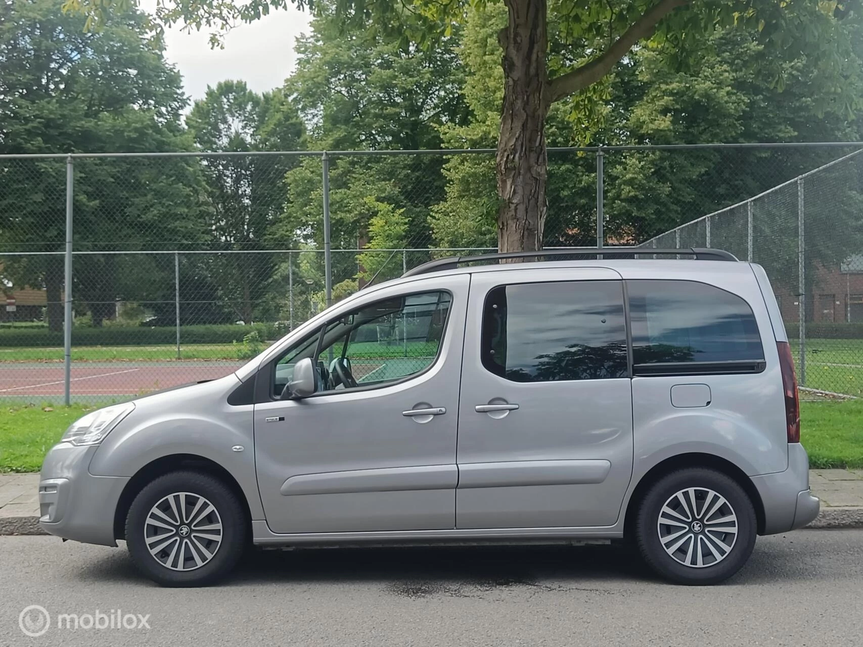 Hoofdafbeelding Peugeot Partner