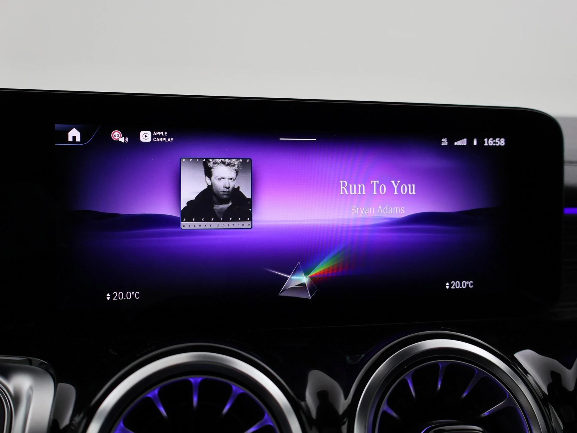 Hoofdafbeelding Mercedes-Benz EQB