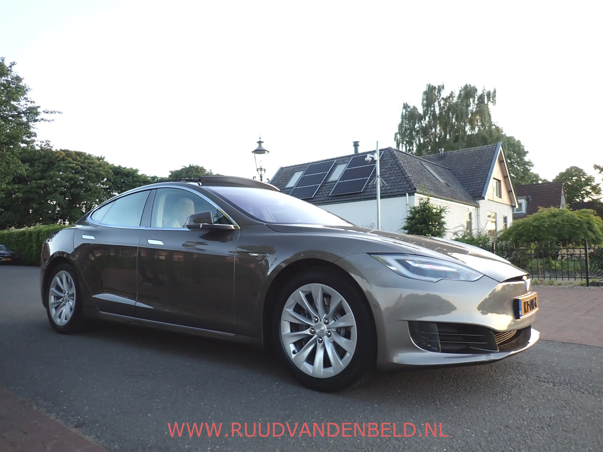 Hoofdafbeelding Tesla Model S