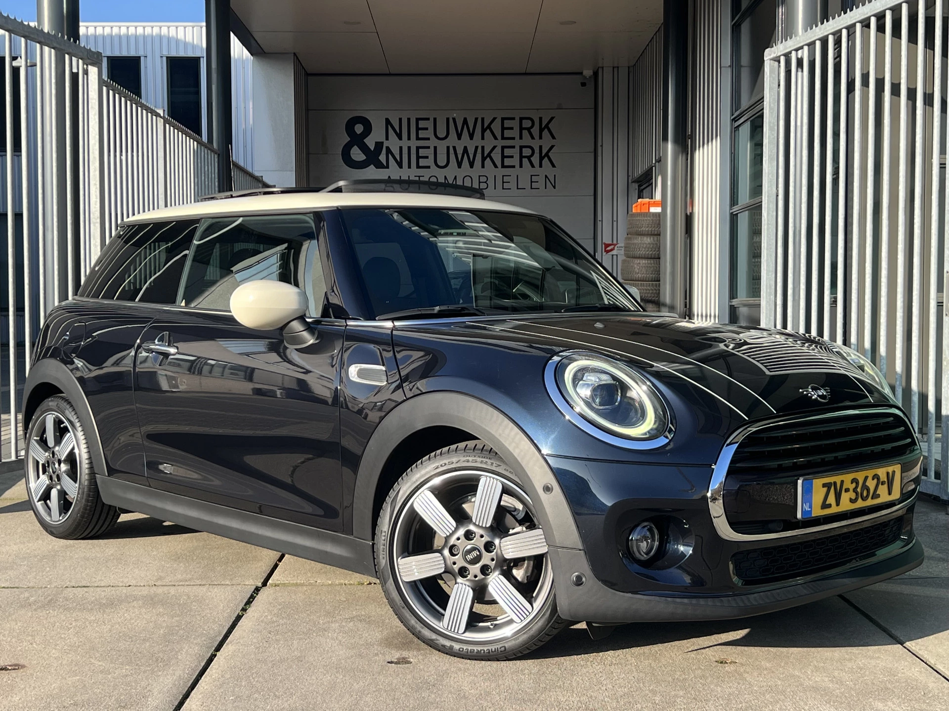 Hoofdafbeelding MINI Cooper