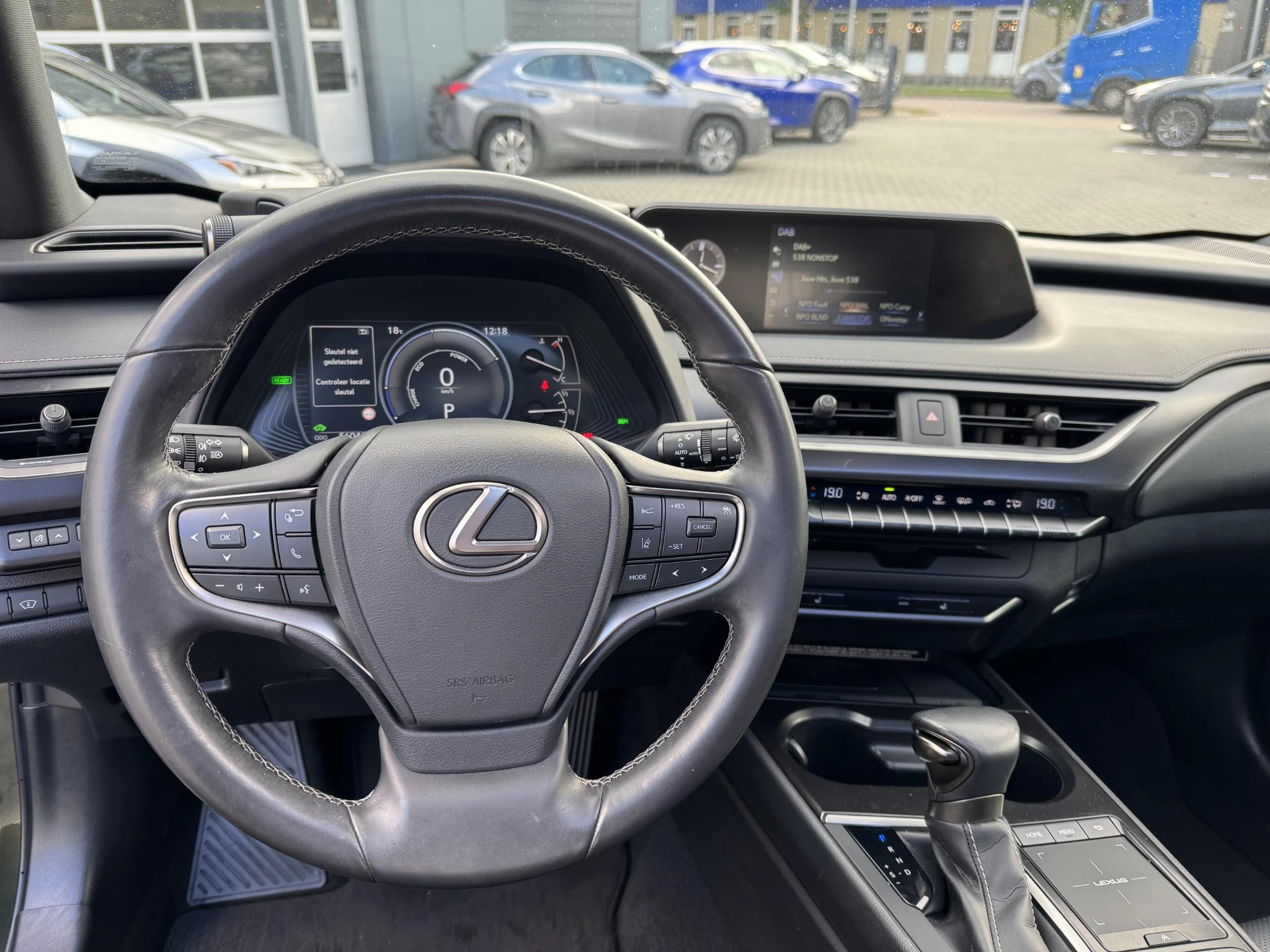 Hoofdafbeelding Lexus UX