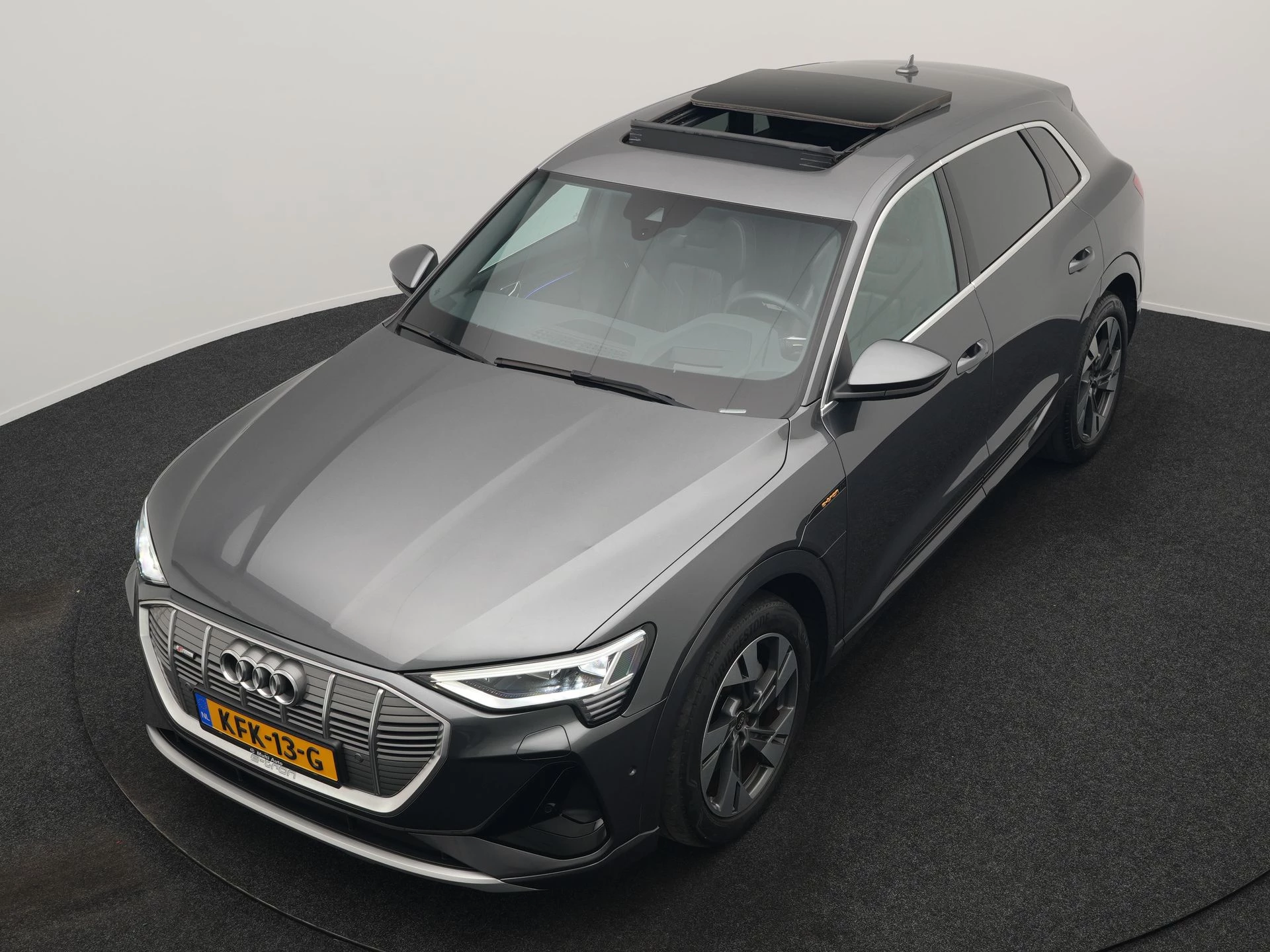 Hoofdafbeelding Audi e-tron