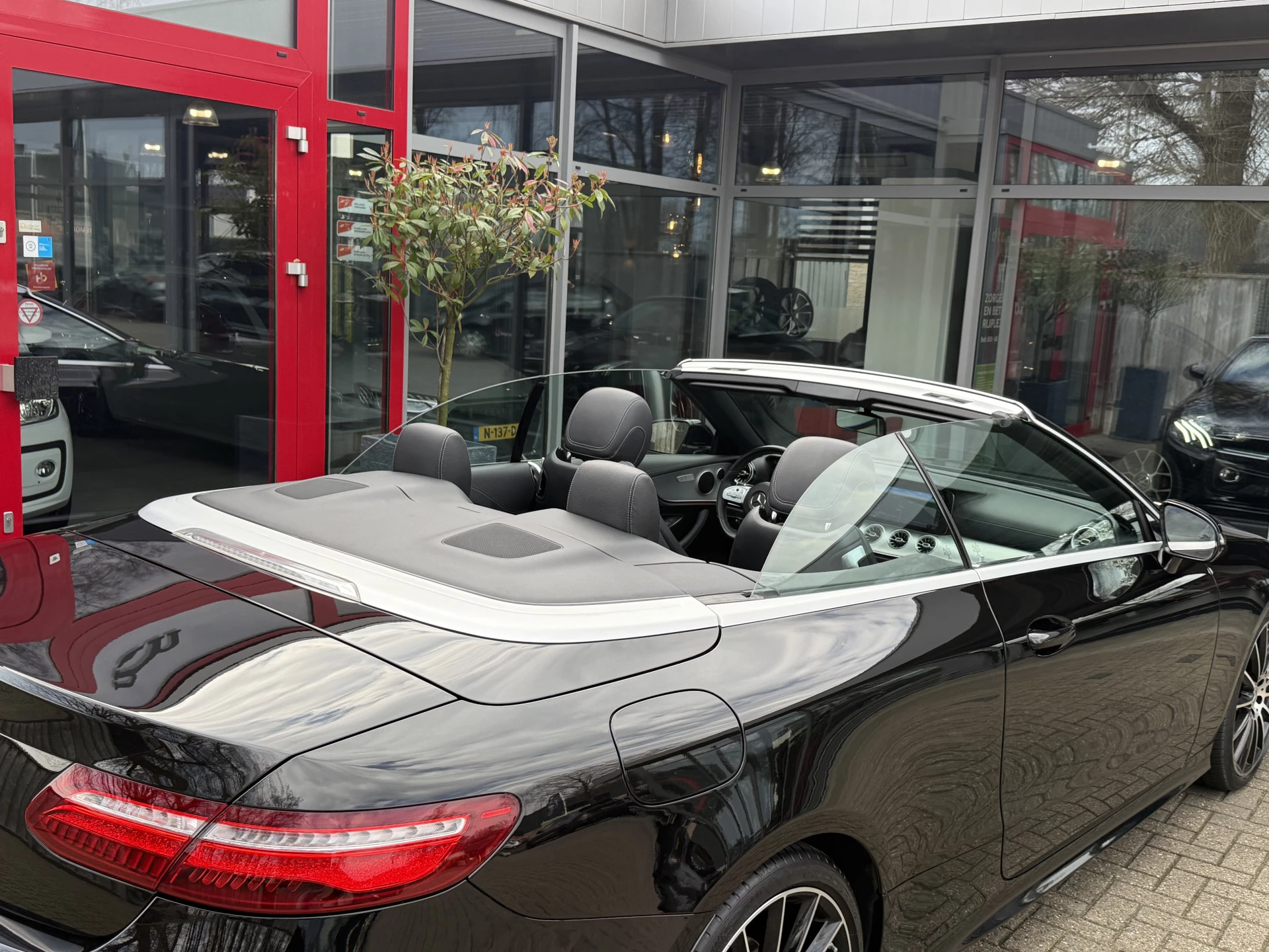 Hoofdafbeelding Mercedes-Benz E-Klasse