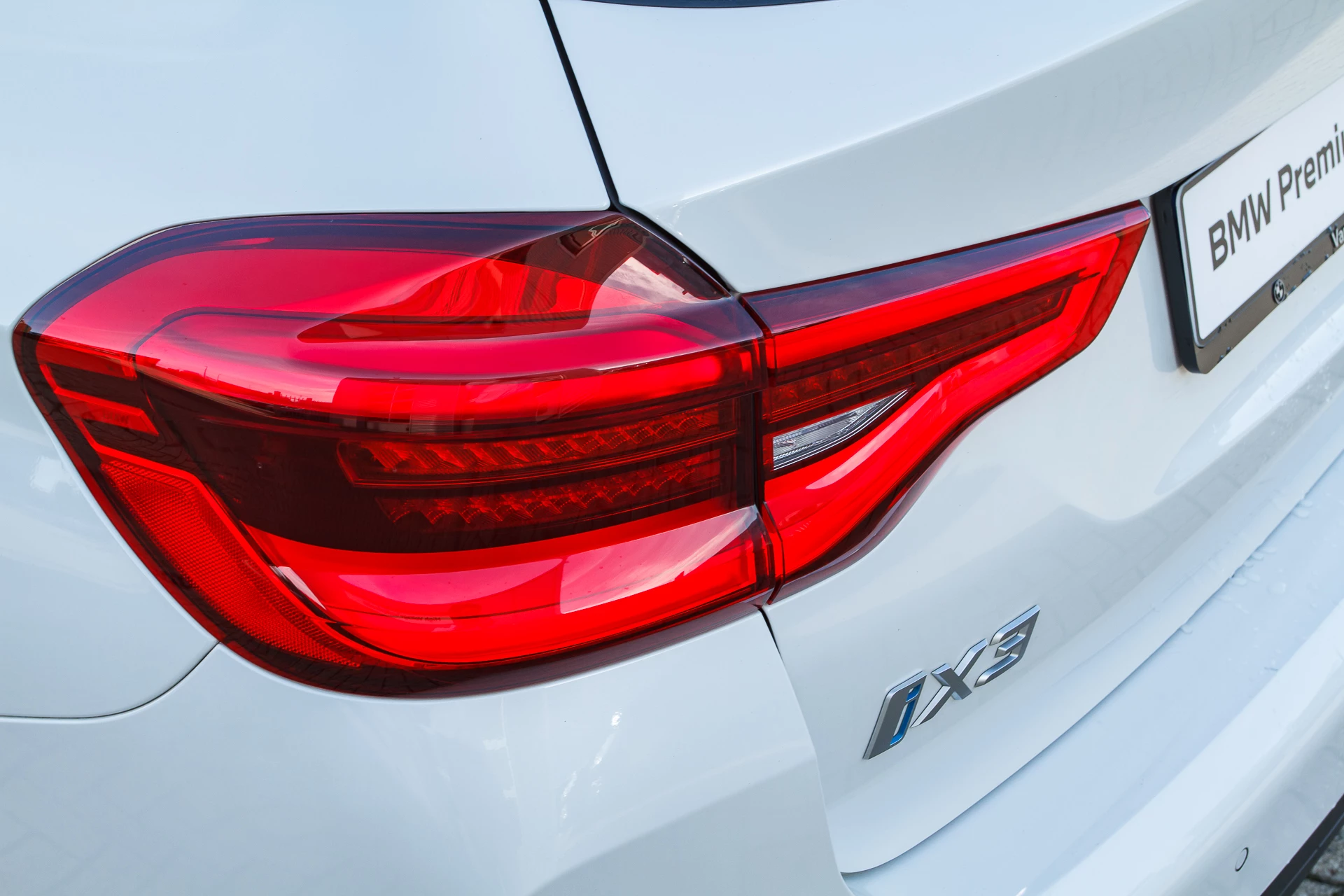 Hoofdafbeelding BMW iX3