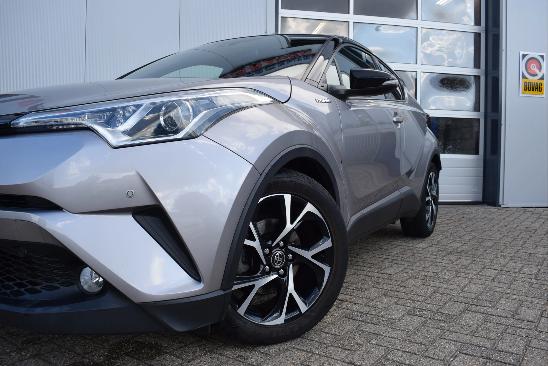 Hoofdafbeelding Toyota C-HR