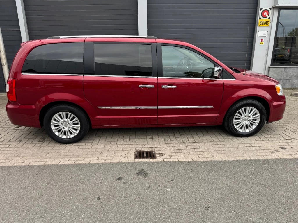 Hoofdafbeelding Chrysler Town Country