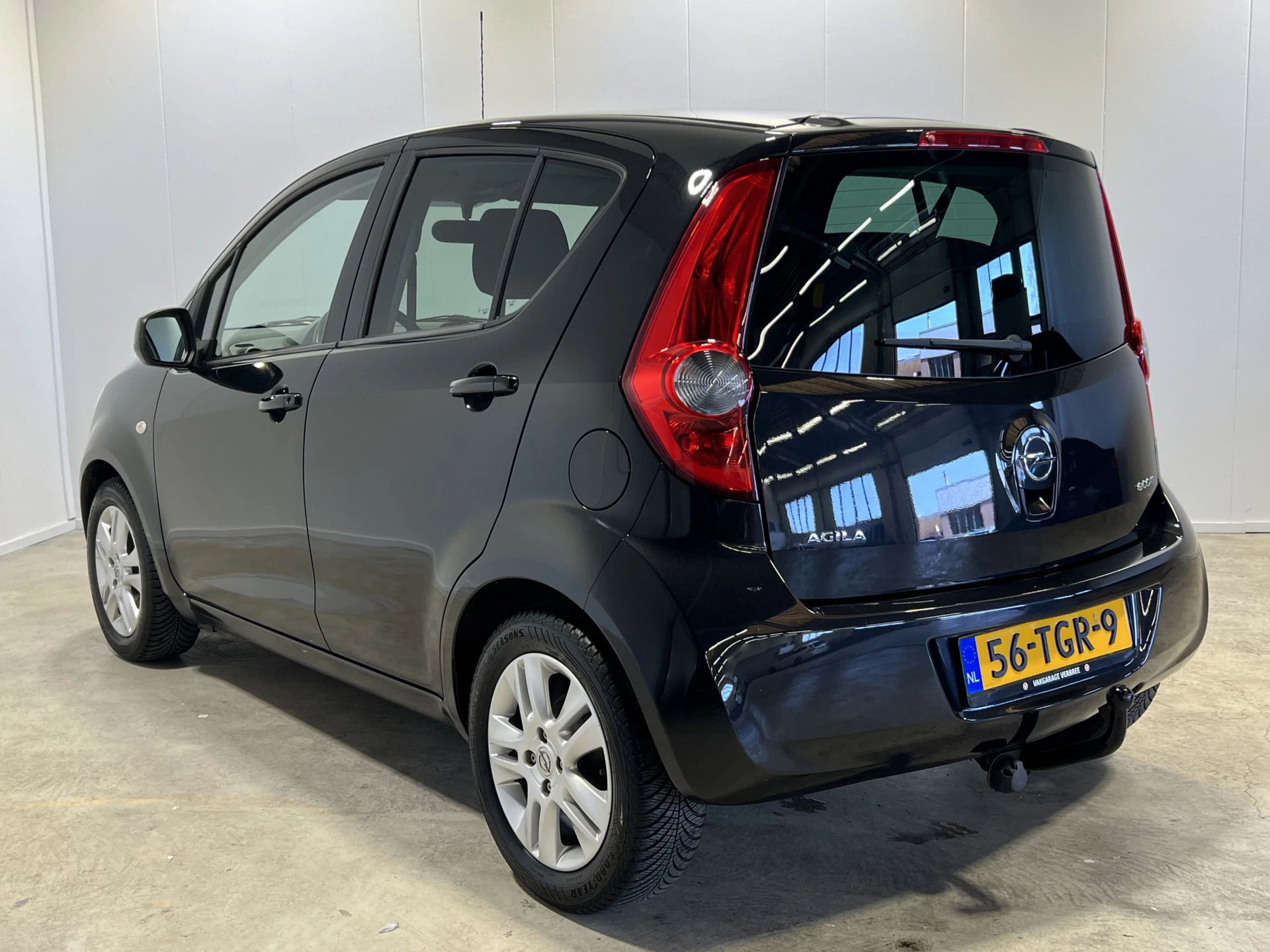 Hoofdafbeelding Opel Agila