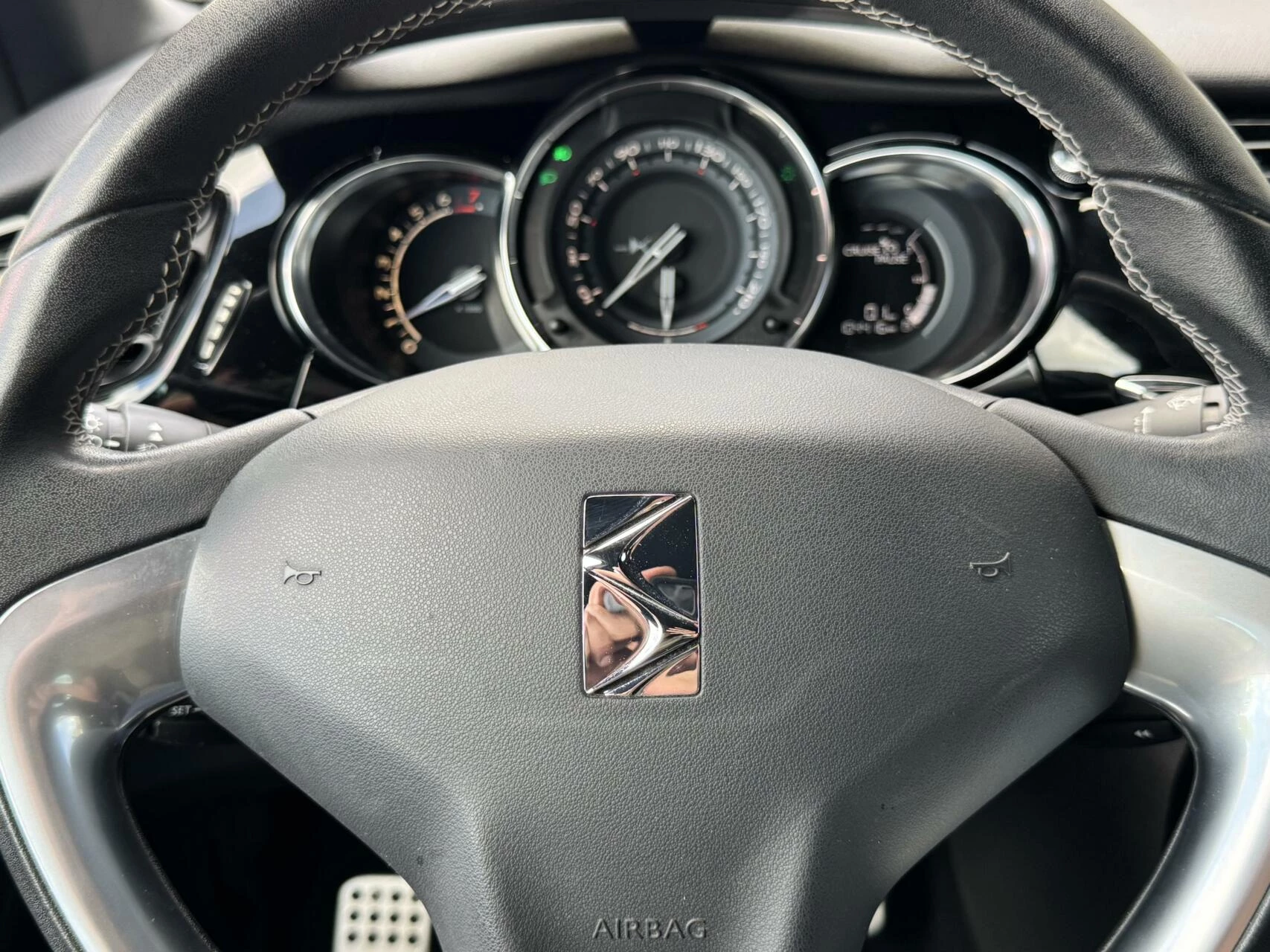 Hoofdafbeelding DS DS 3