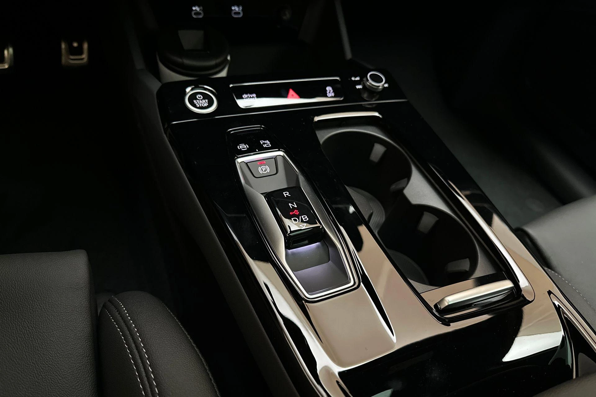 Hoofdafbeelding Audi Q6 e-tron