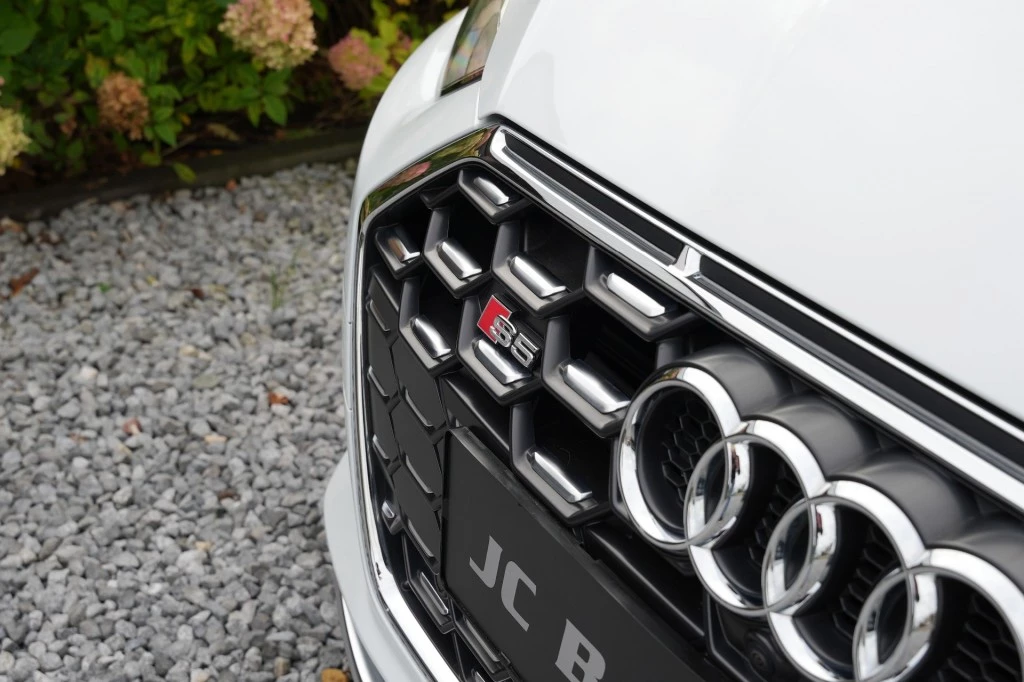 Hoofdafbeelding Audi S5