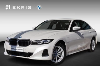 BMW 3 Serie Sedan 320e | LCI met Widescreen Display | Leder | Camera | Parkeersensoren voor en achter | Climate Control | Sportstoelen