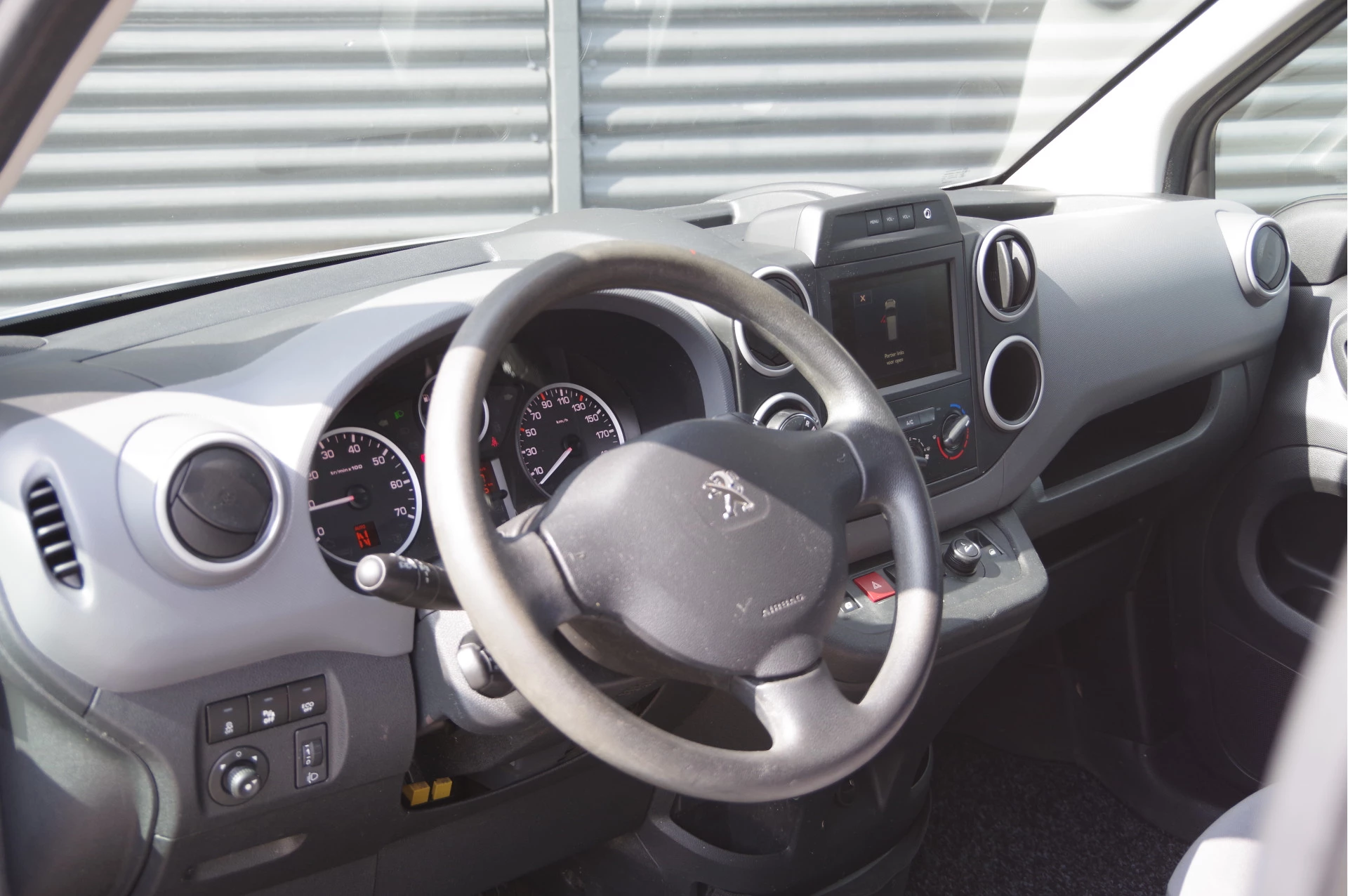 Hoofdafbeelding Peugeot Partner