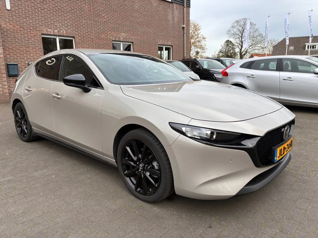 Hoofdafbeelding Mazda 3