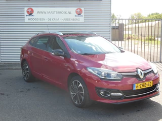 Hoofdafbeelding Renault Mégane Estate Renault Mégane Estate 1.2 TCe Bose Staat in Hoogeveen