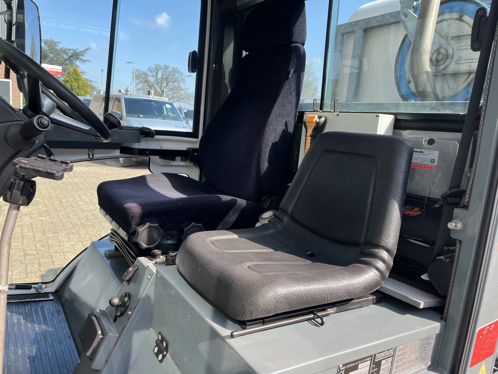 Hoofdafbeelding boschung P4T Werktuigdrager