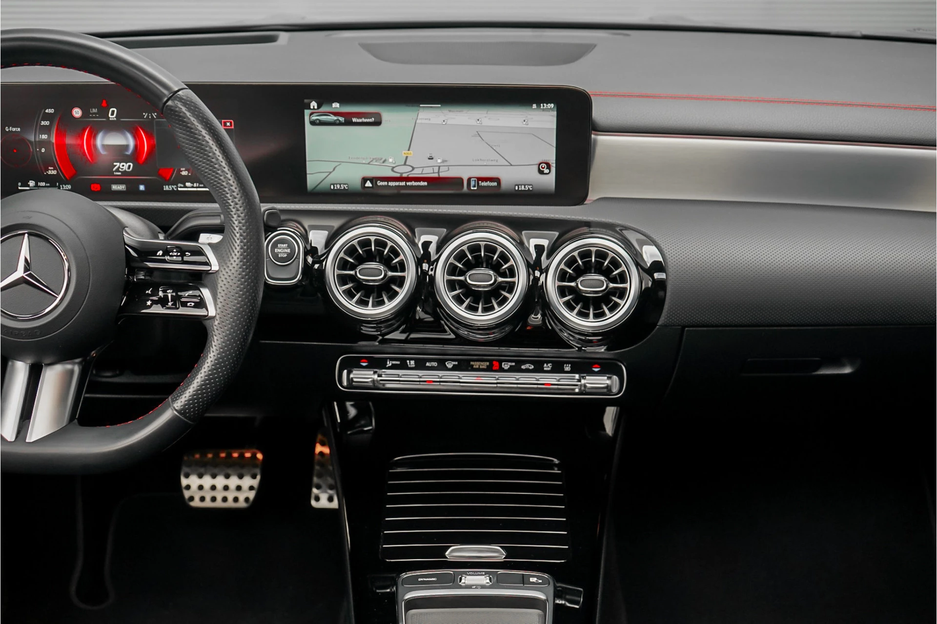 Hoofdafbeelding Mercedes-Benz CLA
