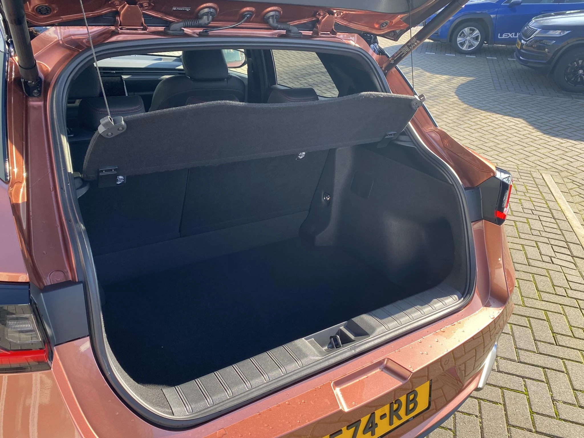 Hoofdafbeelding Lexus LBX