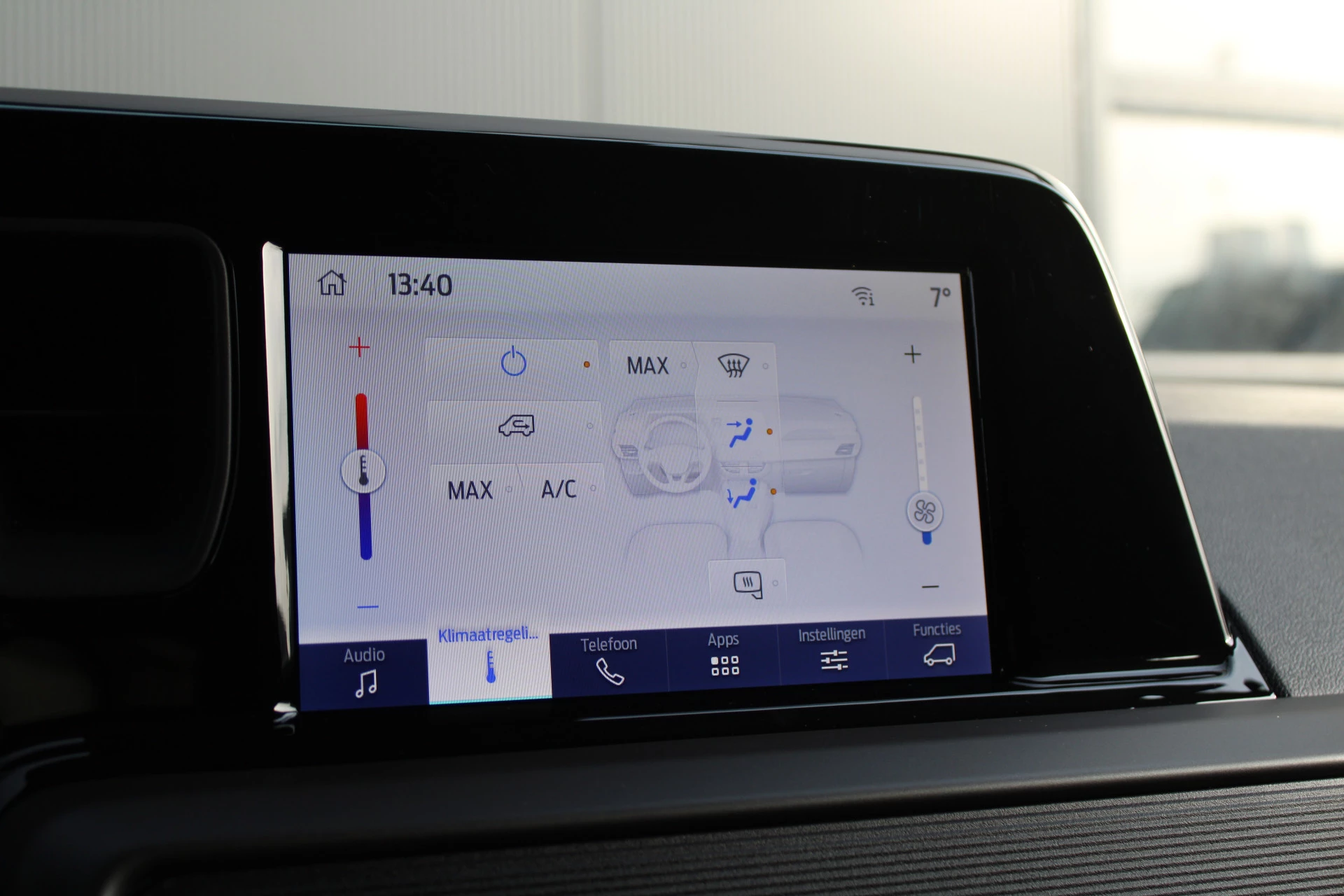 Hoofdafbeelding Ford Transit Courier