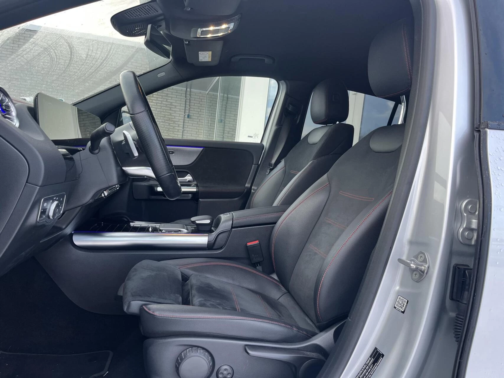 Hoofdafbeelding Mercedes-Benz EQA