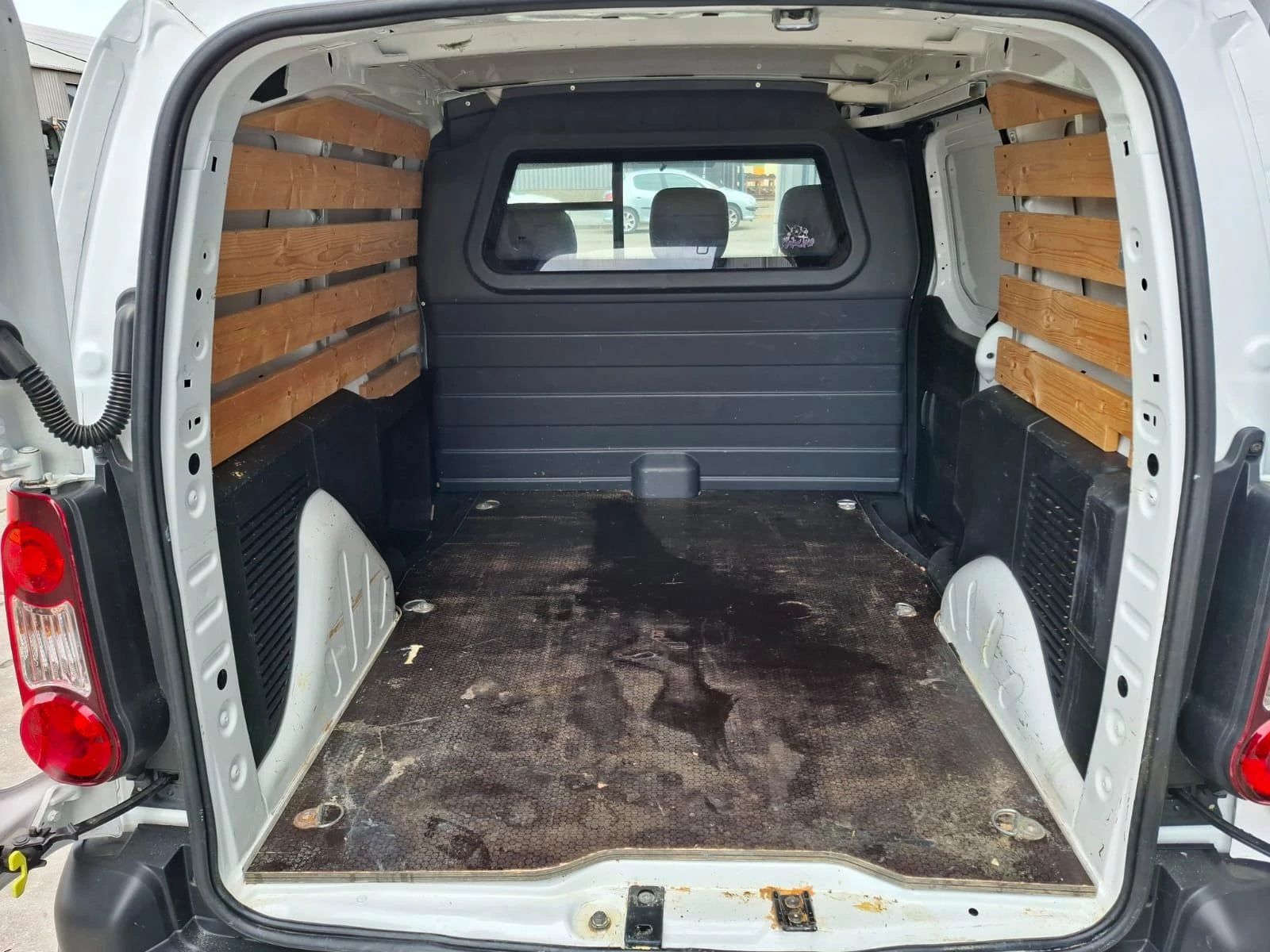 Hoofdafbeelding Peugeot Partner