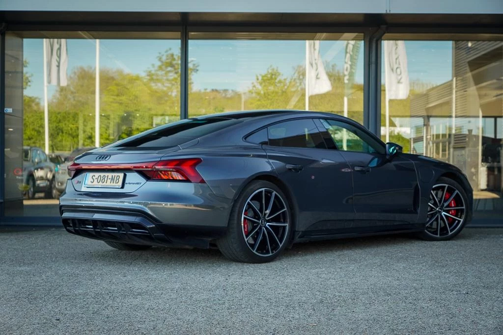Hoofdafbeelding Audi e-tron GT