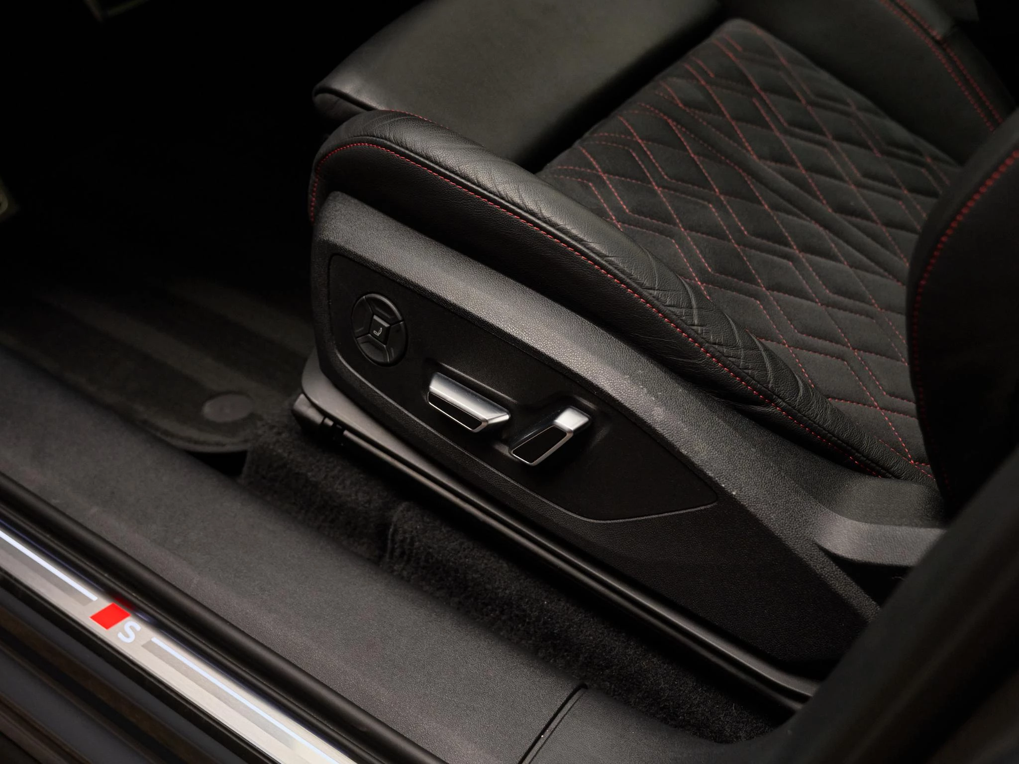 Hoofdafbeelding Audi Q6 e-tron