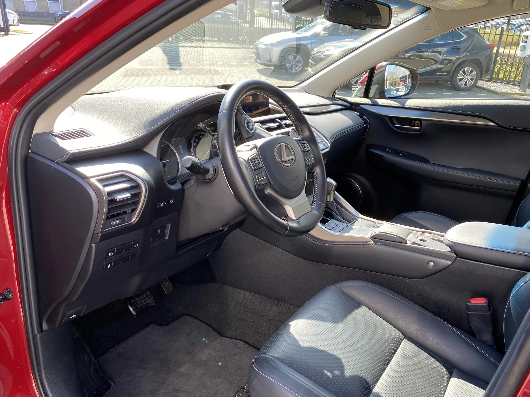 Hoofdafbeelding Lexus NX