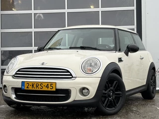 Hoofdafbeelding MINI One MINI One Mini 1.6 Holland Street 75pk | Airco | Bluetooth | Cruise control | Lichtmetalen velgen 16" | Isofix bevestiging voor kinderzitjes | Navigatiesysteem full map | Multimedia systeem | Zeer netjes!