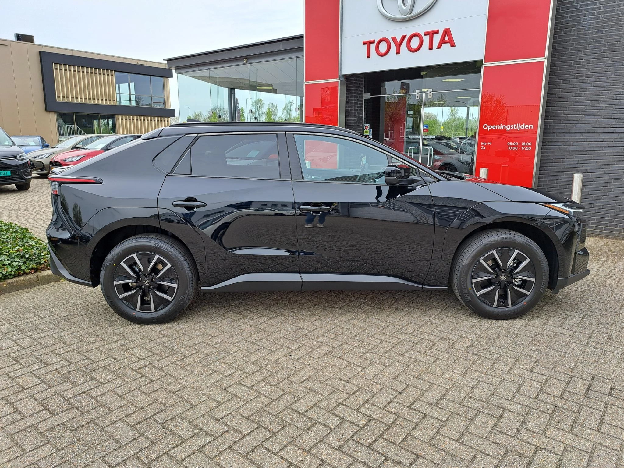 Hoofdafbeelding Toyota bZ4X