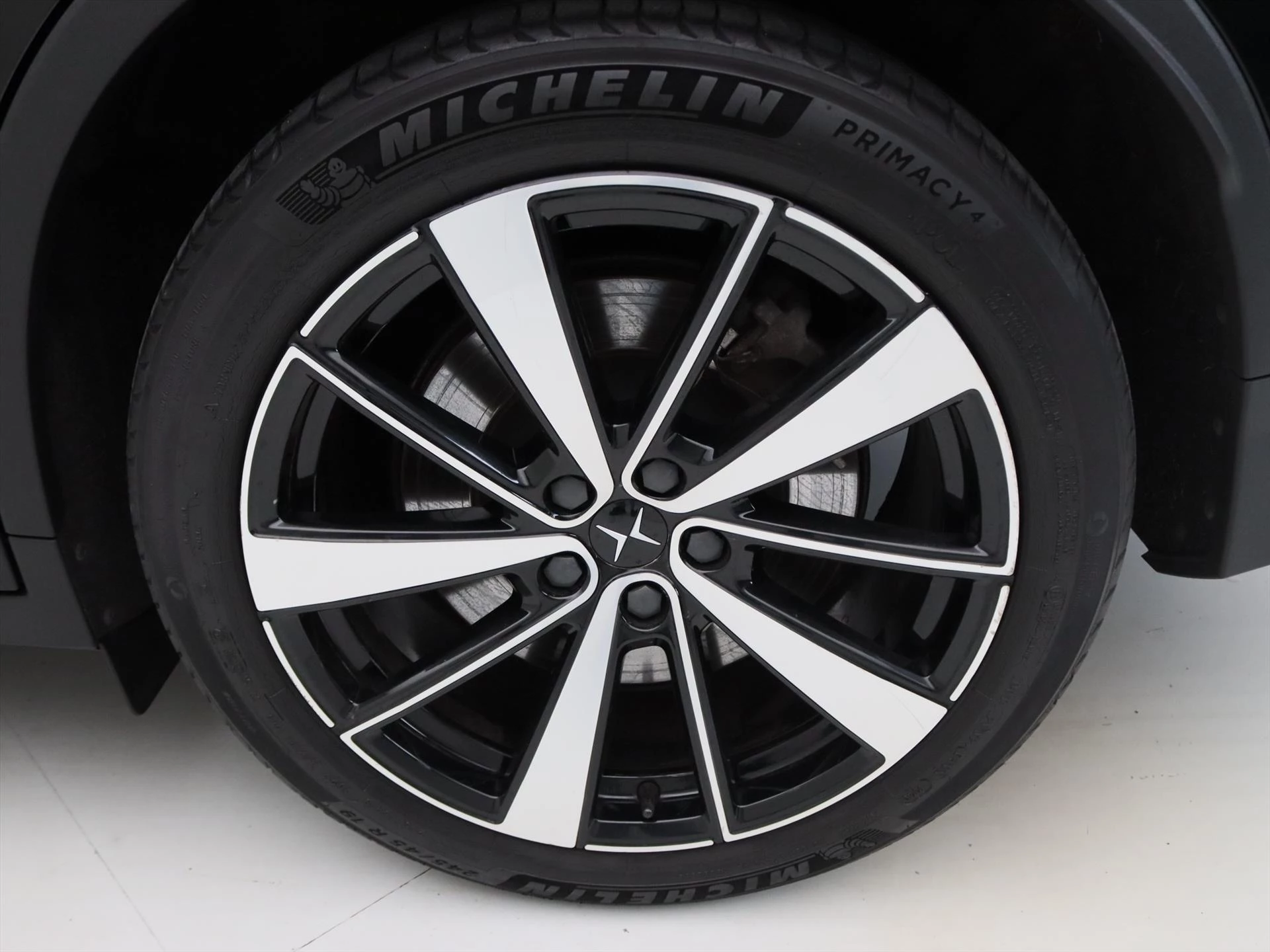 Hoofdafbeelding Polestar 2